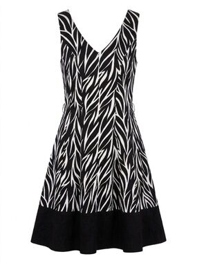 Black&White Zebra/Leaf Print Fit & Flare V-neck sleeveless knee length dress - M